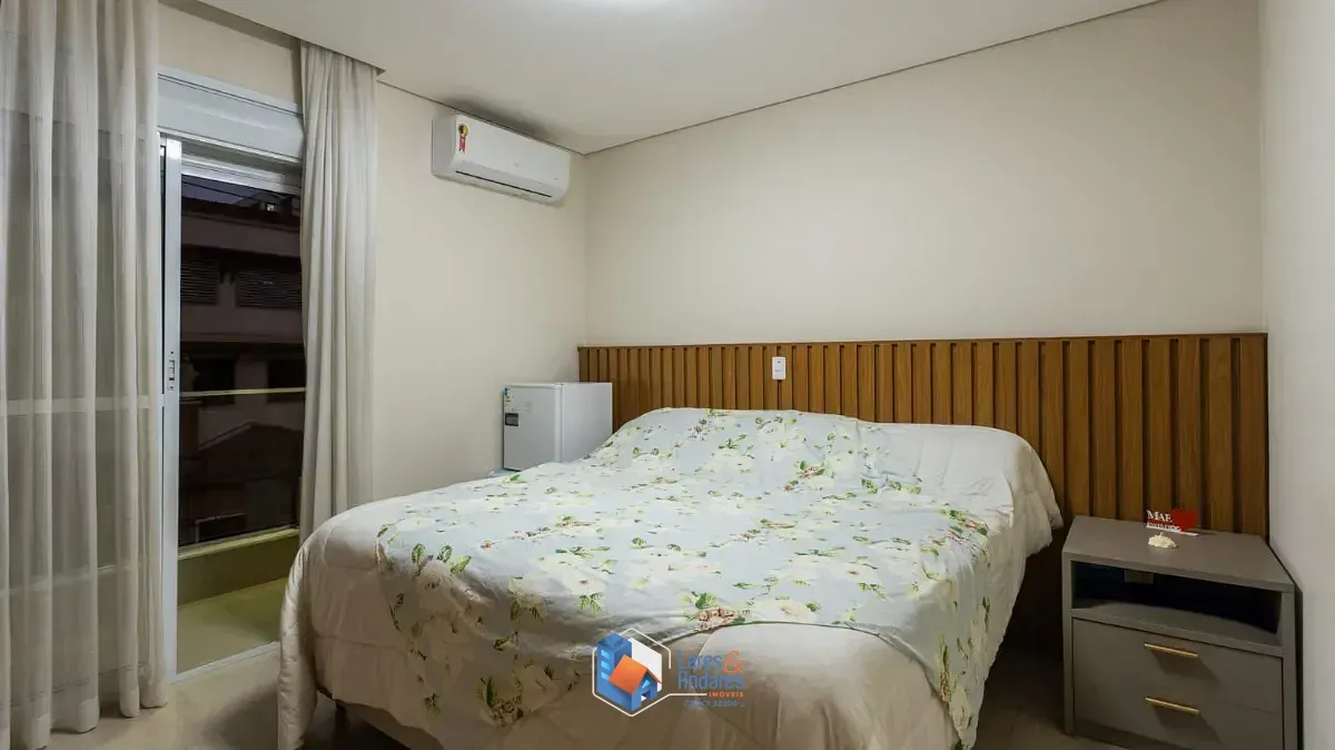 Imagem Sobrado para venda e locação em Chácara Inglesa com 3 quartos, sendo 1 suíte, 185m²