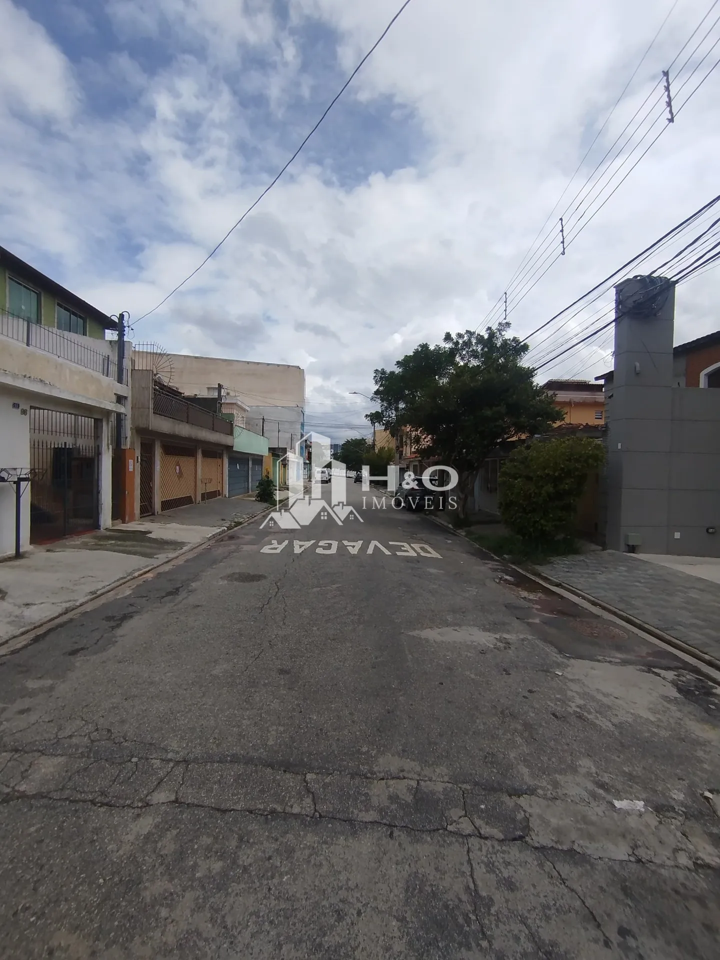 Imagem Oportunidade, Apartamento à venda no ARTUR ALVIM possui 40 metros quadrados com 2 quartos e uma vaga de garagem.