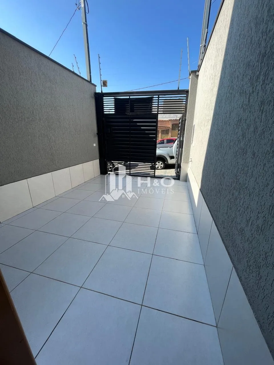 Imagem Sobrado Frontal à Venda - Vila Talarico - 2 Suítes confortáveis !