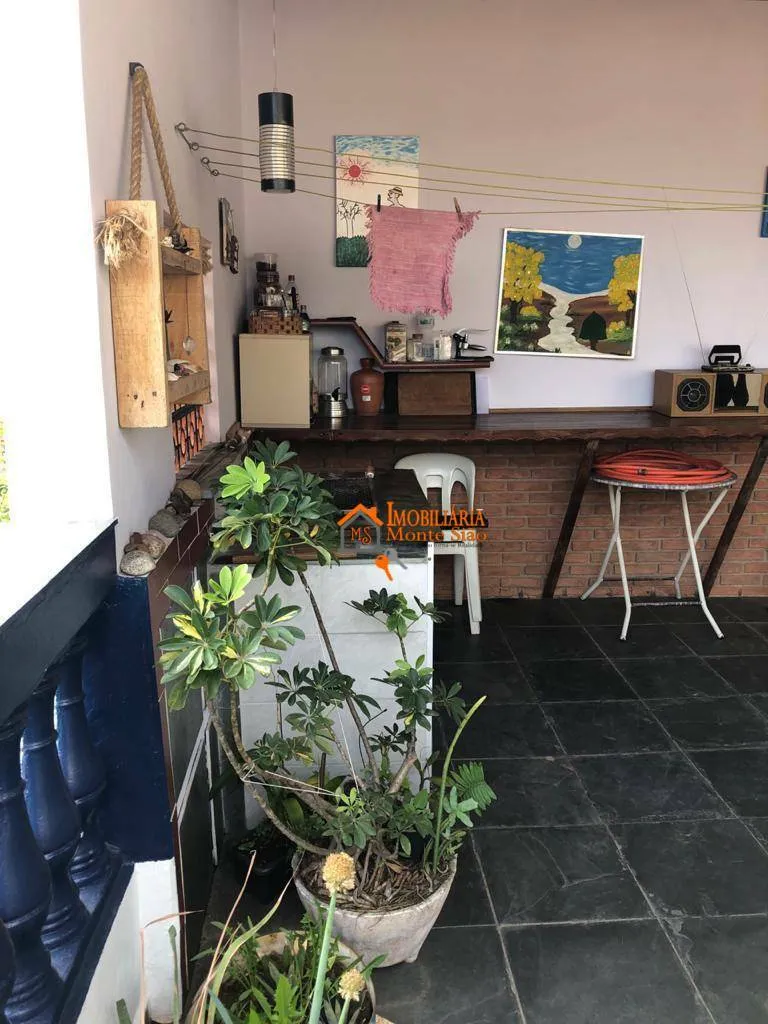 Imagem Casa com 3 dormitórios à venda, 169 m² por R$ 550.000,00 - Vila Rosália - Guarulhos/SP