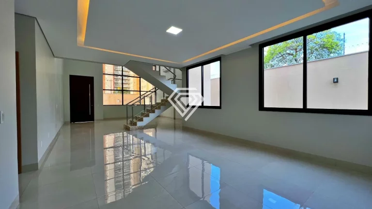 Imagem Sobrado 5 Quartos, 411 m² c/ lazer à venda na 205 Sul