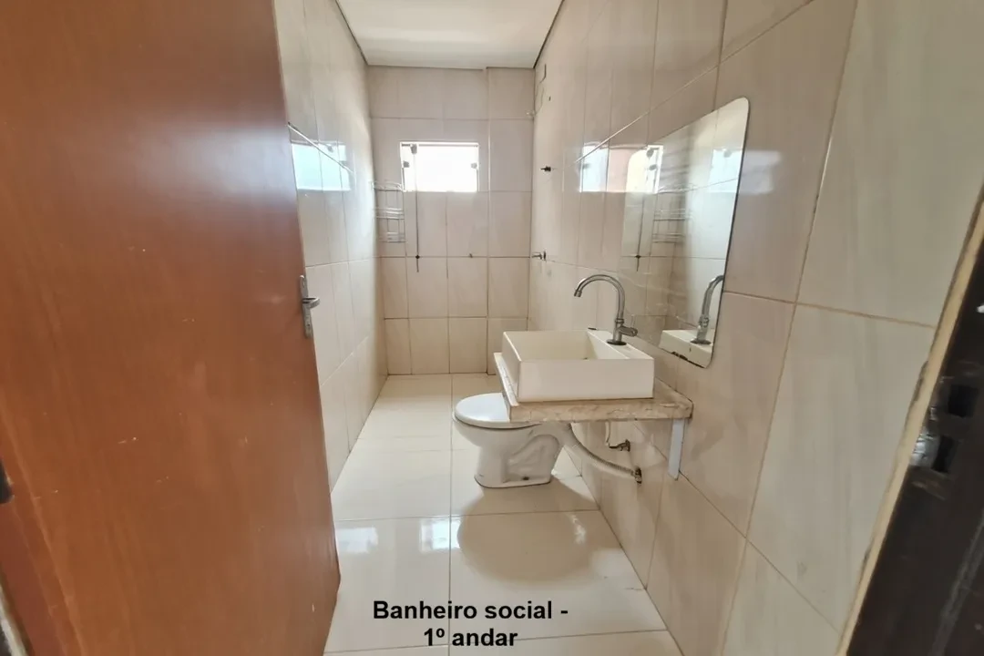 Imagem Sobrado com 4 Quartos à Venda, 150 metros em Ceilândia Sul - Brasília