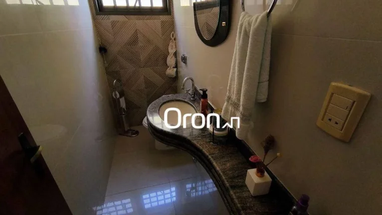 Imagem Sobrado à venda, 307 m² por R$ 1.300.000,00 - Feliz - Goiânia/GO
