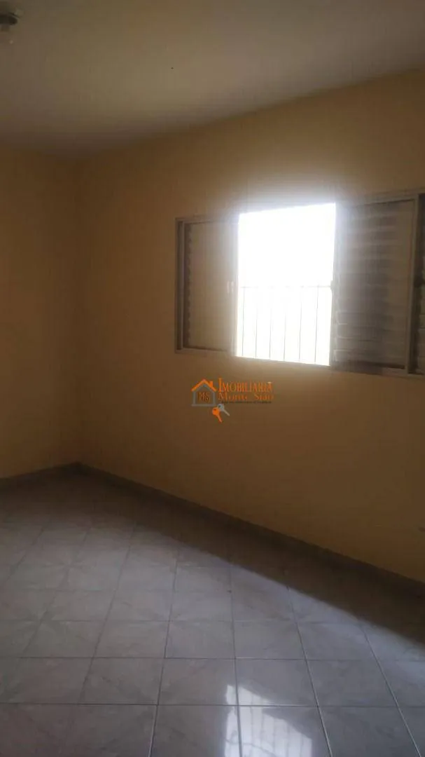 Imagem Sobrado com 3 dormitórios à venda, 300 m² por R$ 600.000,00 - Cidade Soberana - Guarulhos/SP