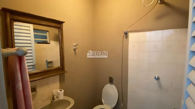 Imagem Casa à venda no bairro Vila Olímpica, Uberaba - 4 dormitórios, suíte e 4 garagens