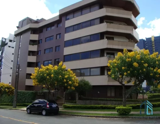 Imagem Apartamento Lindo, 04 quartos c/suítes, 04 vagas, 620m² const. no Bigorrilho em Curitiba - PR