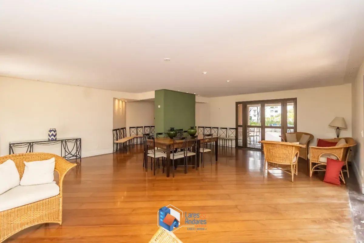 Imagem APTO COM 213m² | 3 SUÍTES | SALA 3 AMBIENTES | 20º ANDAR | VISTA PERMANENTE | 4 VGS | EXCELENTE LOCALIZAÇÃO- VILA SUZANA - SP