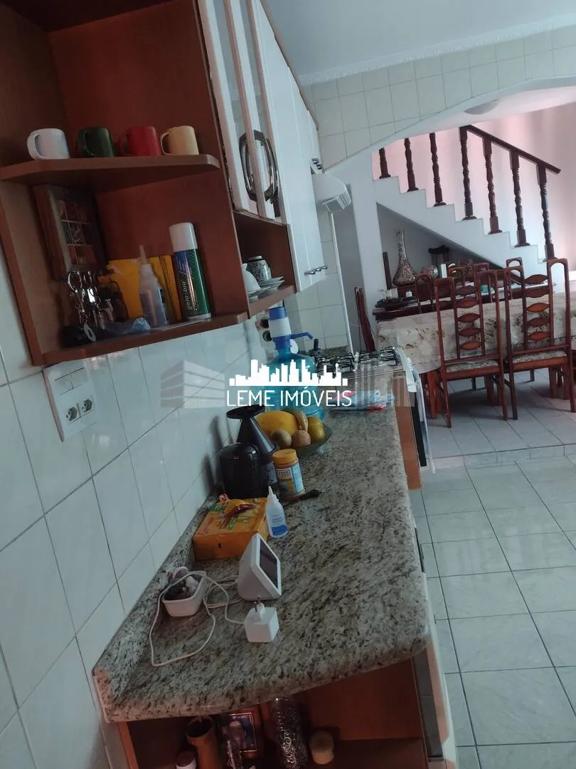Imagem LINDO SOBRADO! ACEITA FINANCIAMENTO HABITACIONAL E UTILIZAÇÃO DO FGTS!!!