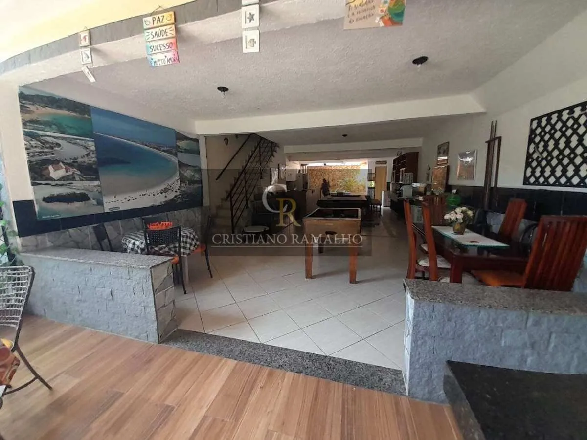Imagem Casa à venda em Cabo Frio, São Cristóvão, com 8 quartos, 300,00m2