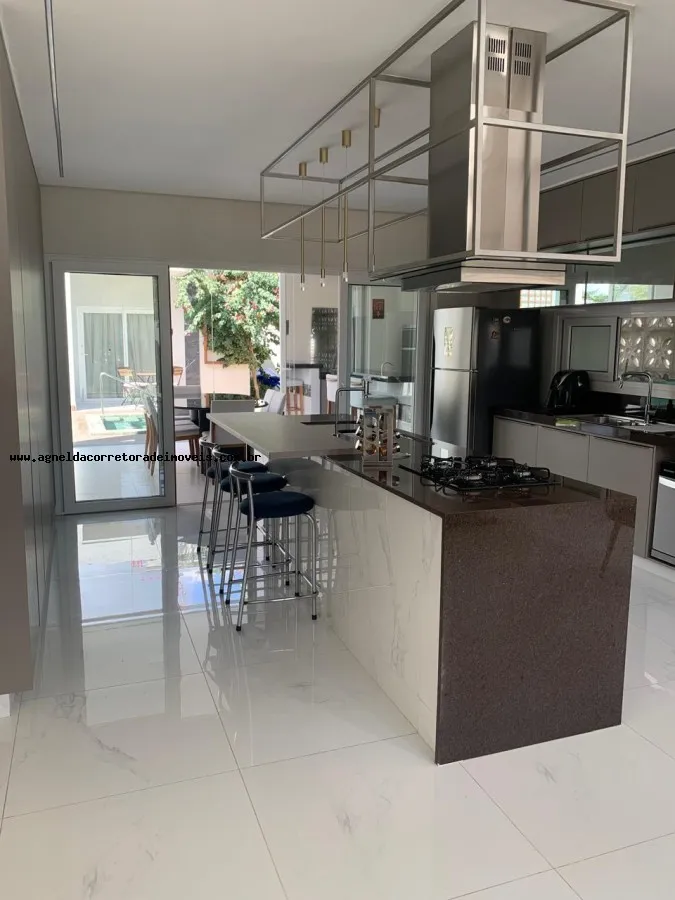 Imagem Casa em Condomínio para Venda em Parnamirim, Pium (Distrito Litoral), 4 dormitórios, 3 suítes, 4 banheiros, 4 vagas