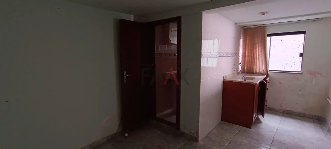Imagem Casa,205.78 m , no BATEL, próximo ao Lago GUARAPUAVA - PR