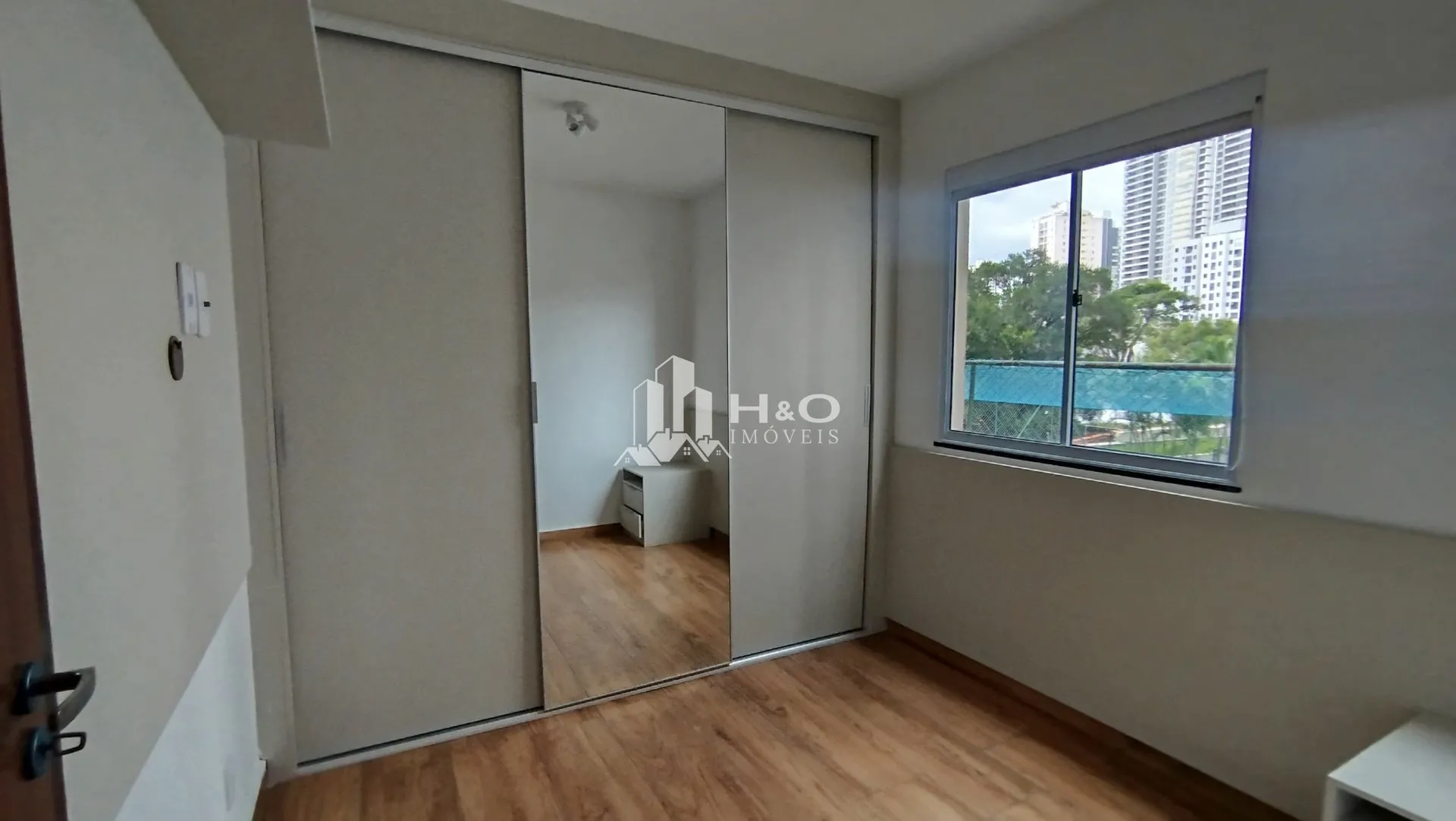 Imagem Apartamento à venda com excelente localização, decorado e pronto para morar, 2 dormitórios