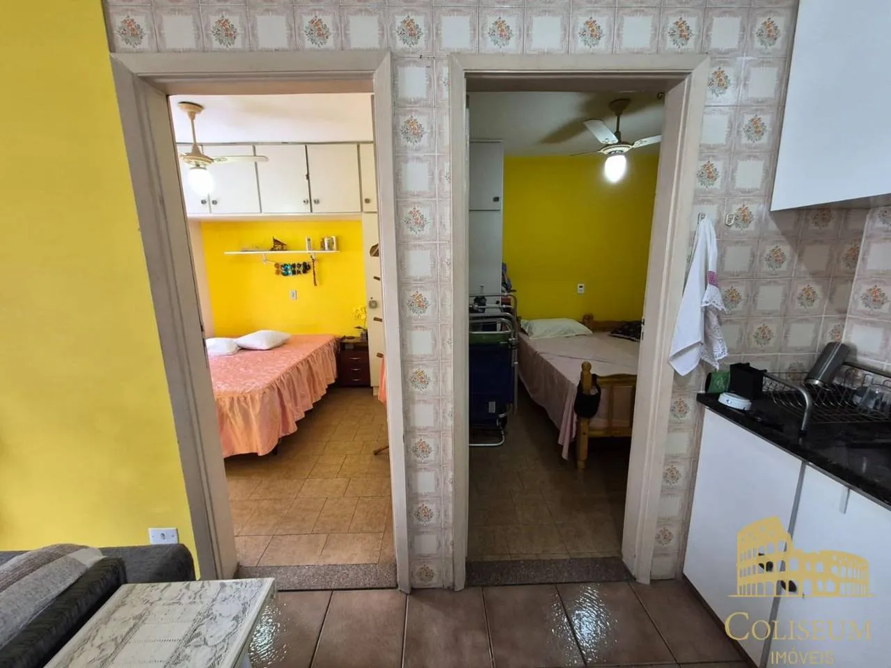 Imagem Apartamento com 2 dormitórios à venda, 50 m² por R$ 300.000,00 - Canto do Forte - Praia Grande/SP