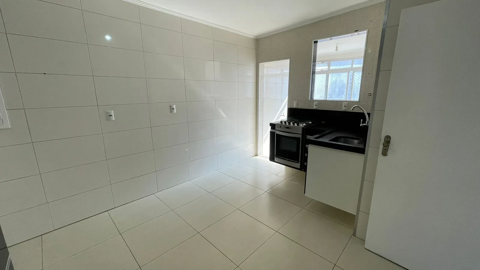 Imagem Apartamento com 2 Quartos à Venda, 93 metros em Marapé - Santos