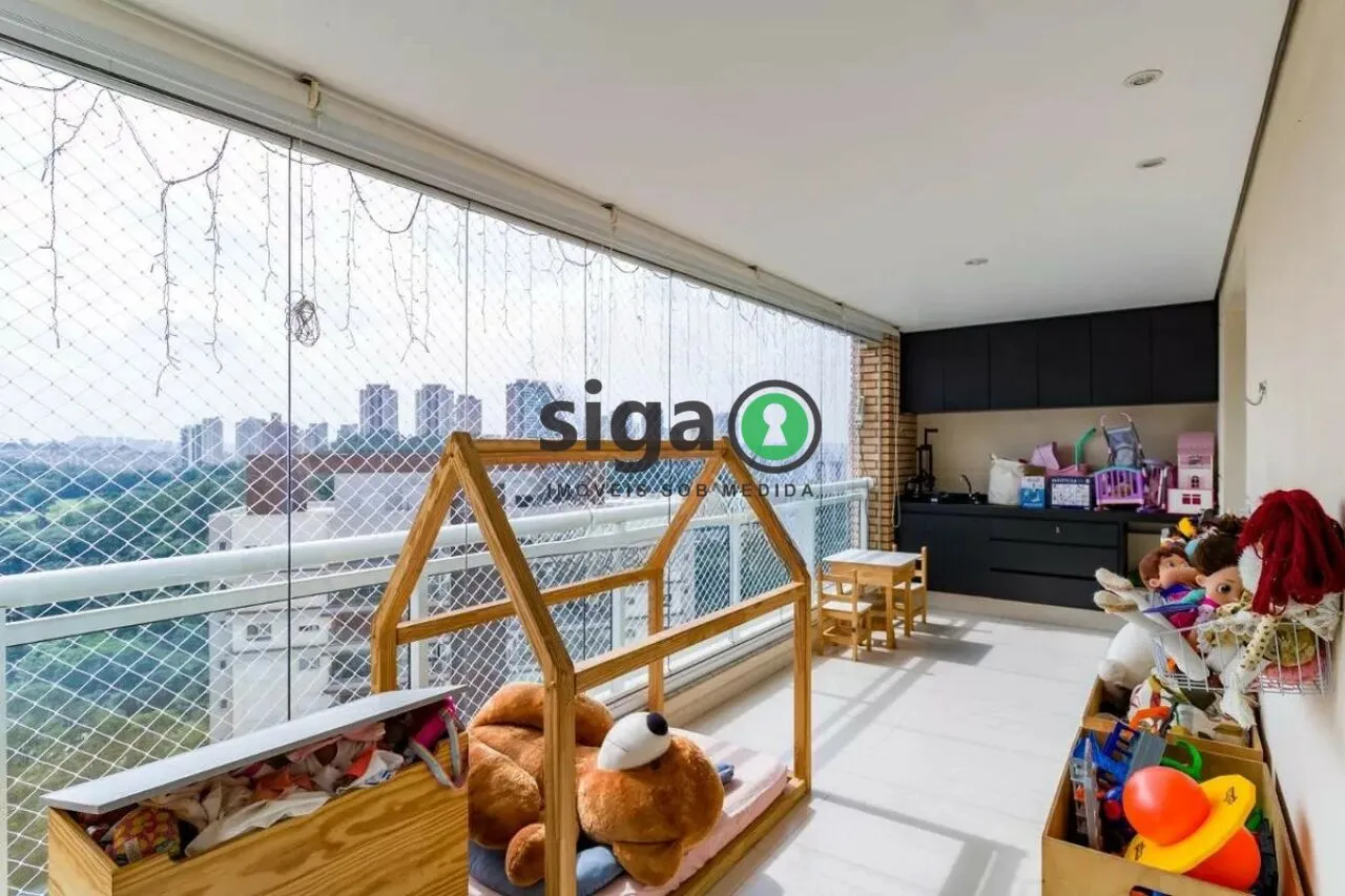 Imagem Apartamento á Venda na Vila Andrade, de 200 m, 4 quartos e 3 vagas.