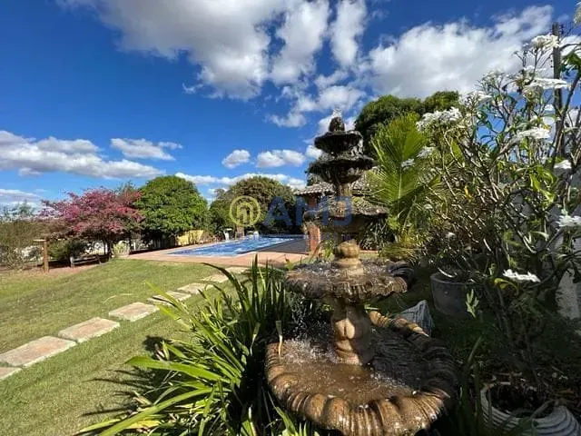 Imagem Chácara no Condomínio Parque dos Cisnes - Goiânia/GO