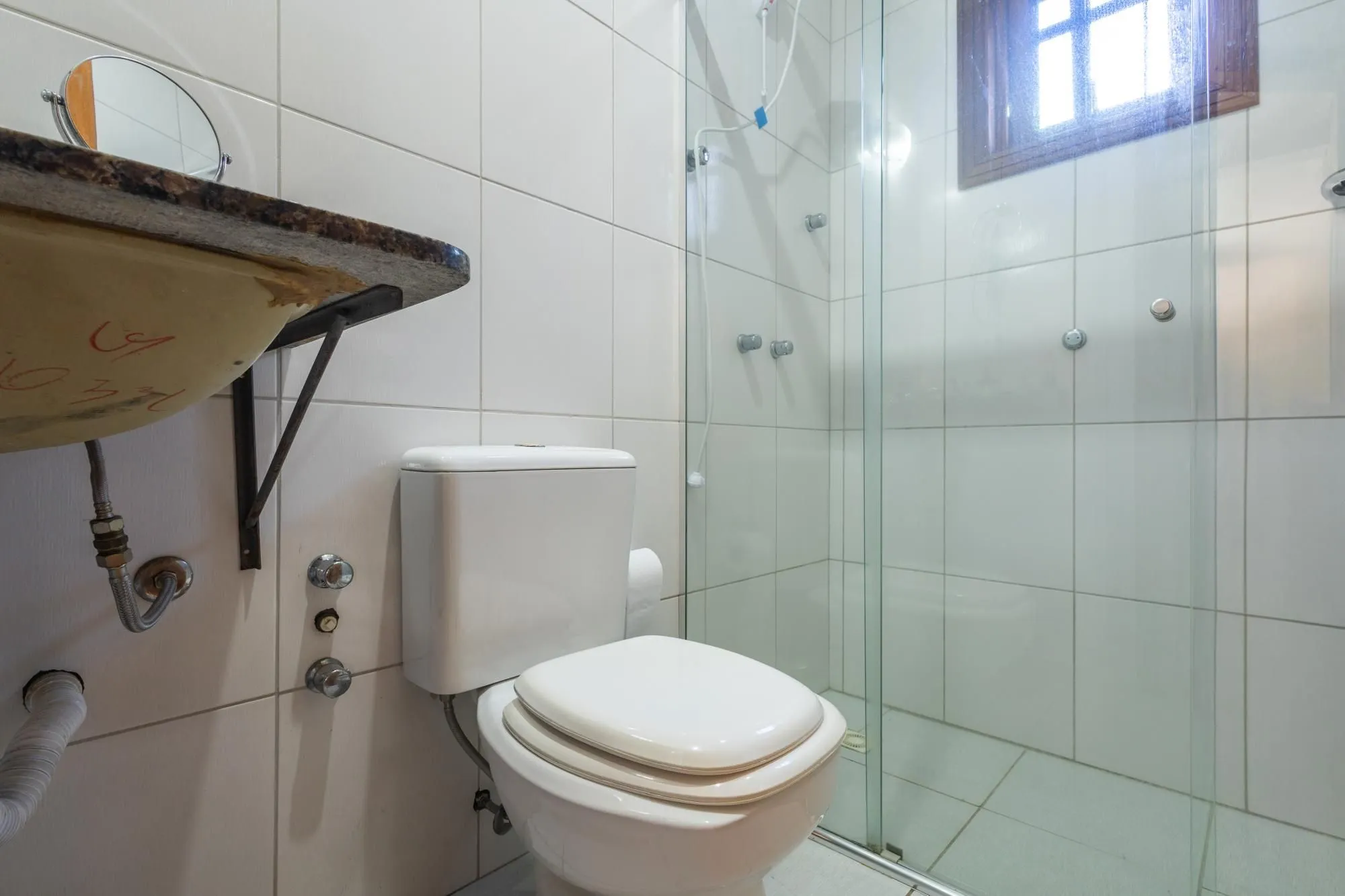 Imagem Excelente casa com 214m² privativos na Rua Dona Paulina - Bairro Tristeza!