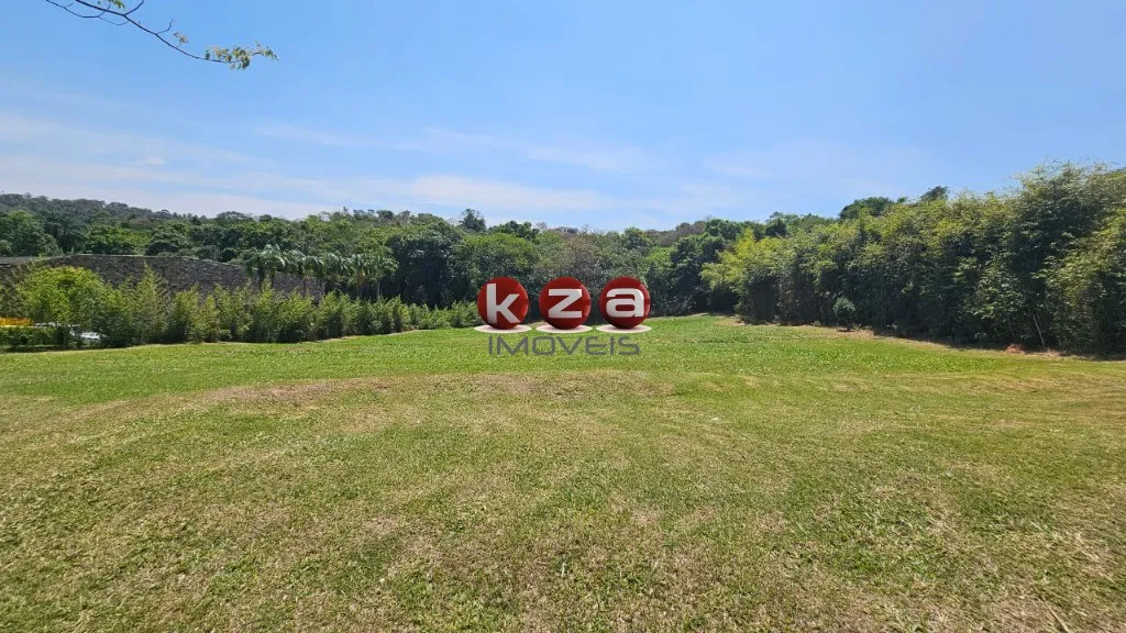 Imagem Terreno de 3.181m² à venda no Condomínio Quinta da Baroneza em Bragança Paulista-SP