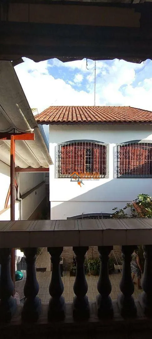 Imagem Sobrado com 3 dormitórios à venda, 170 m² por R$ 950.000,00 - Jardim Pinhal - Guarulhos/SP