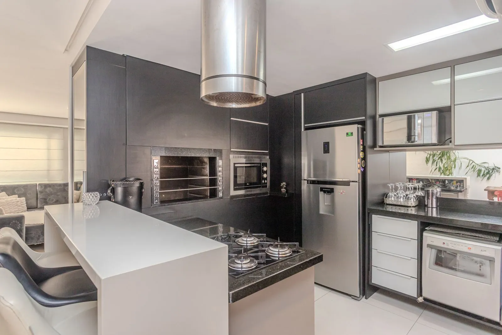 Imagem Casa com 3 suítes, Jacuzzi e vista panorâmica para o Guaíba