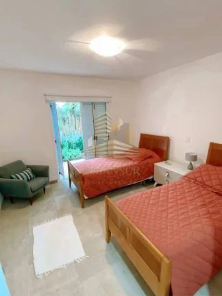 Imagem Casa ampla “pé na areia”
