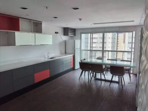Imagem LOCAÇÃO DE SALAS COMERCIAIS MOBILIADAS NO EDIFÍCIO MARQUÊS BUSINESS CENTER, NA BARRA FUNDA/SP com 162m² e 5 vagas, sendo 100 m do metro. CONSULTE-NOS.