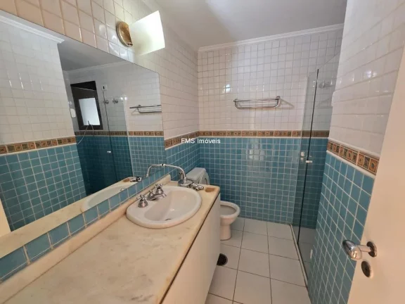 Imagem Apartamento à venda em Moema, com 3 quartos sendo1 suíte, 3 banheiros, 2 vagas, 130m² de área.