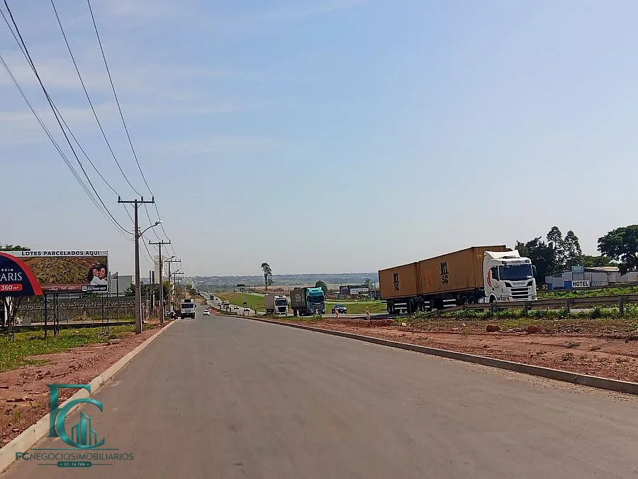 Imagem Terrenos Amplos na BR-153, Grandes Planos e Novos Negócios.