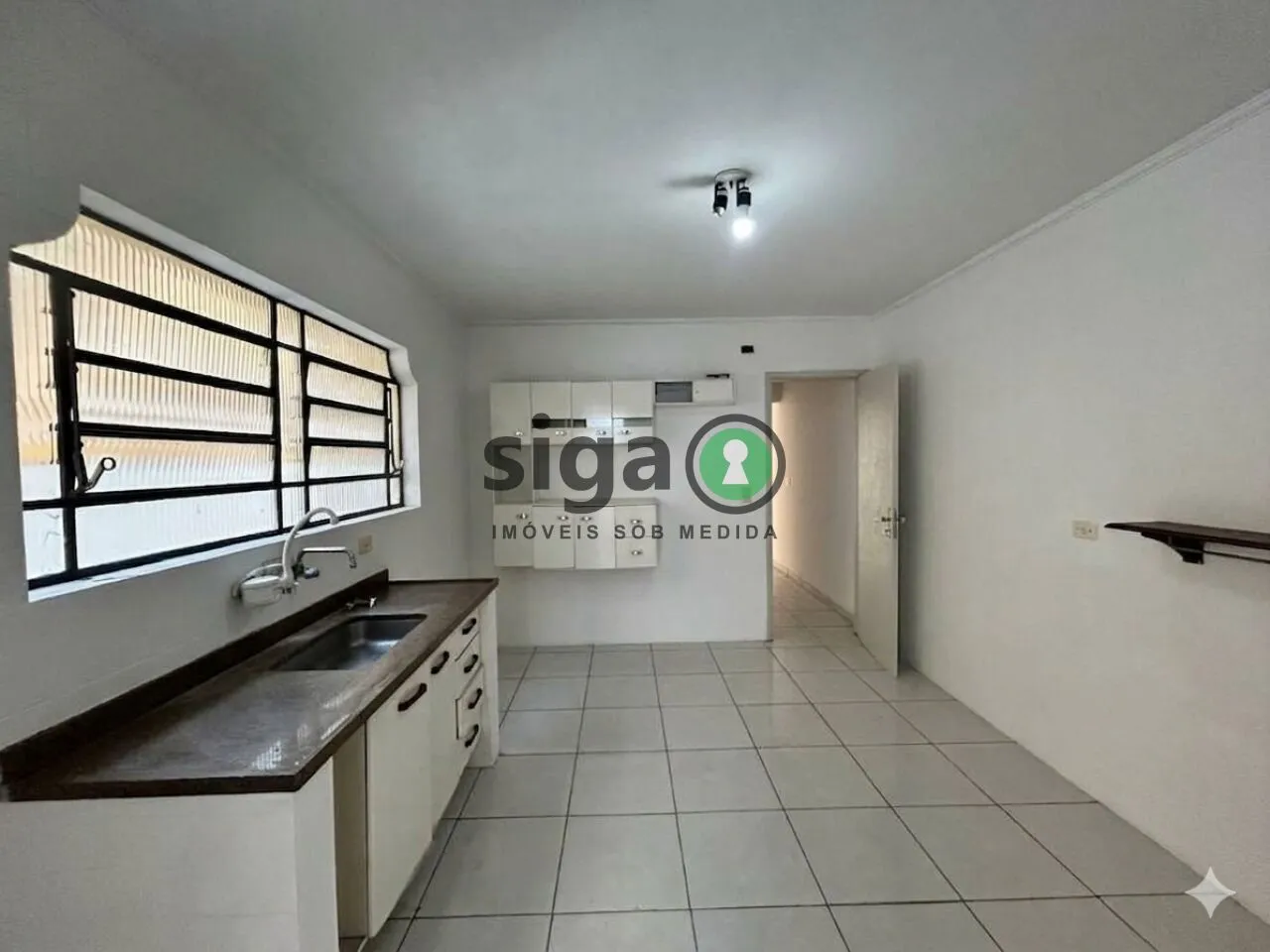 Imagem Sobrado com 3 Dormitórios (1 Suíte) e 2 Vagas no Morumbi - São Paulo/SP