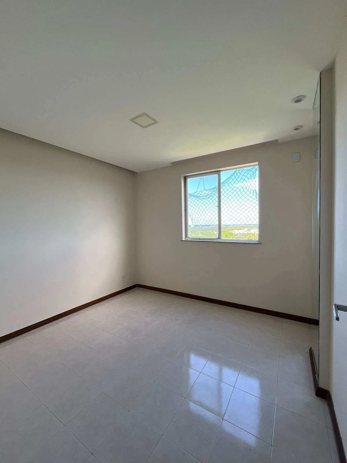 Imagem Apartamento à venda em Salvador, São Rafael, com 3 quartos, 77m2