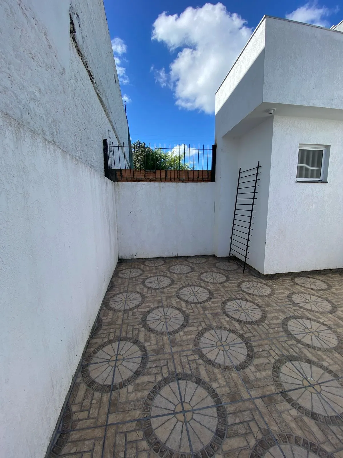 Imagem Linda Casa térrea de 2 Dormitórios sendo um suite Localizada no Ipanema Residence Park