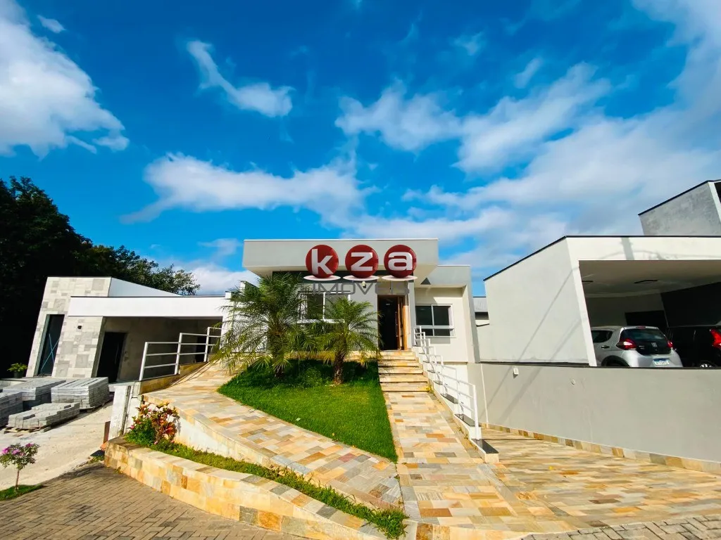 Imagem Casa para locação em condomínio exclusivo de Valinhos-SP, 3 quartos, 3 suítes, 3 salas, 5 banheiros, 6 vagas, 242m². Lenheiro