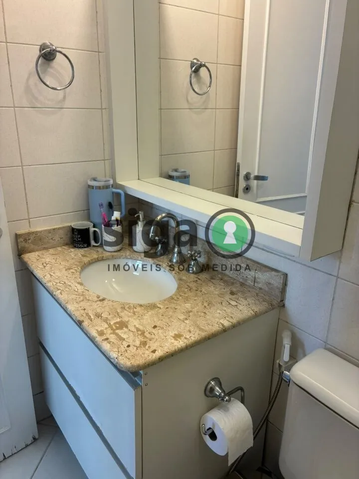 Imagem VENDE Apartamento na Vila Suzana (Região do MORUMBI) com 2 quartos, uma suíte + Closet e 2 vagas