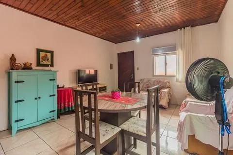 Imagem Casa 2 dorms à venda Avenida Outeiro, Coronel Aparício Borges - Porto Alegre