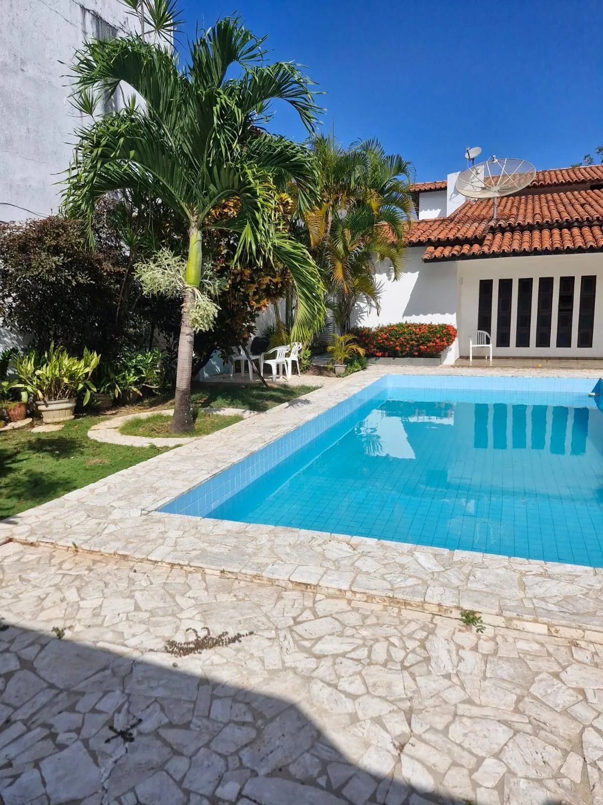 Foto do imóvel Casa com 5 quartos, 755m2, à venda em Salvador, Itaigara em Rua João Varela
