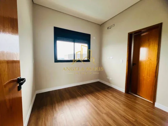 Imagem Casa Sobrado, 4 dormitórios ( 4 suítes), 2 vagas, Condomínio Aruana, Bairro Floresta - Sjc.