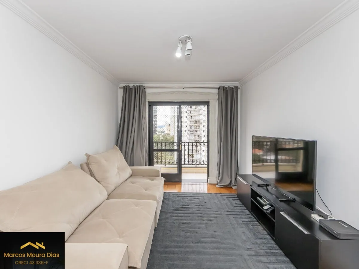 Imagem Apartamento na Pompéia, com 3 dormitórios, 1 suíte, e 2 vagas e dependência de serviço completa. Edifício com Portaria 24 hs, Gerador e Lazer