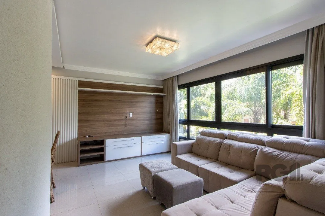 Imagem **Apartamento Residencial com 3 Quartos e 3 Banheiros em Camaquã, Porto Alegre, RS**