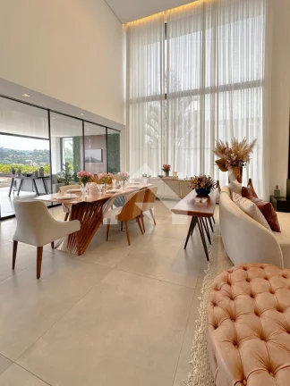 Imagem Casa de Condomínio em Alphaville - Barueri