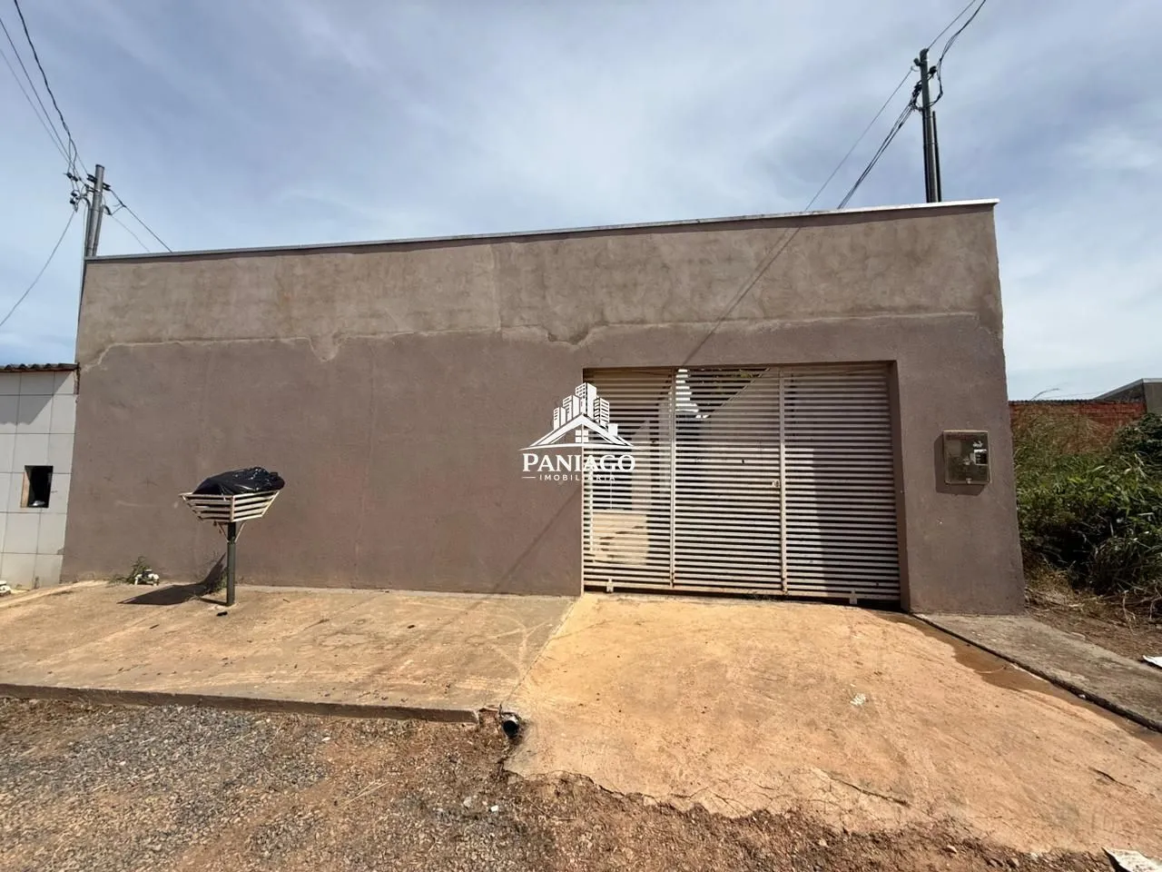 Imagem Casa 2 dormitórios à venda Pedra 90 Cuiabá/MT