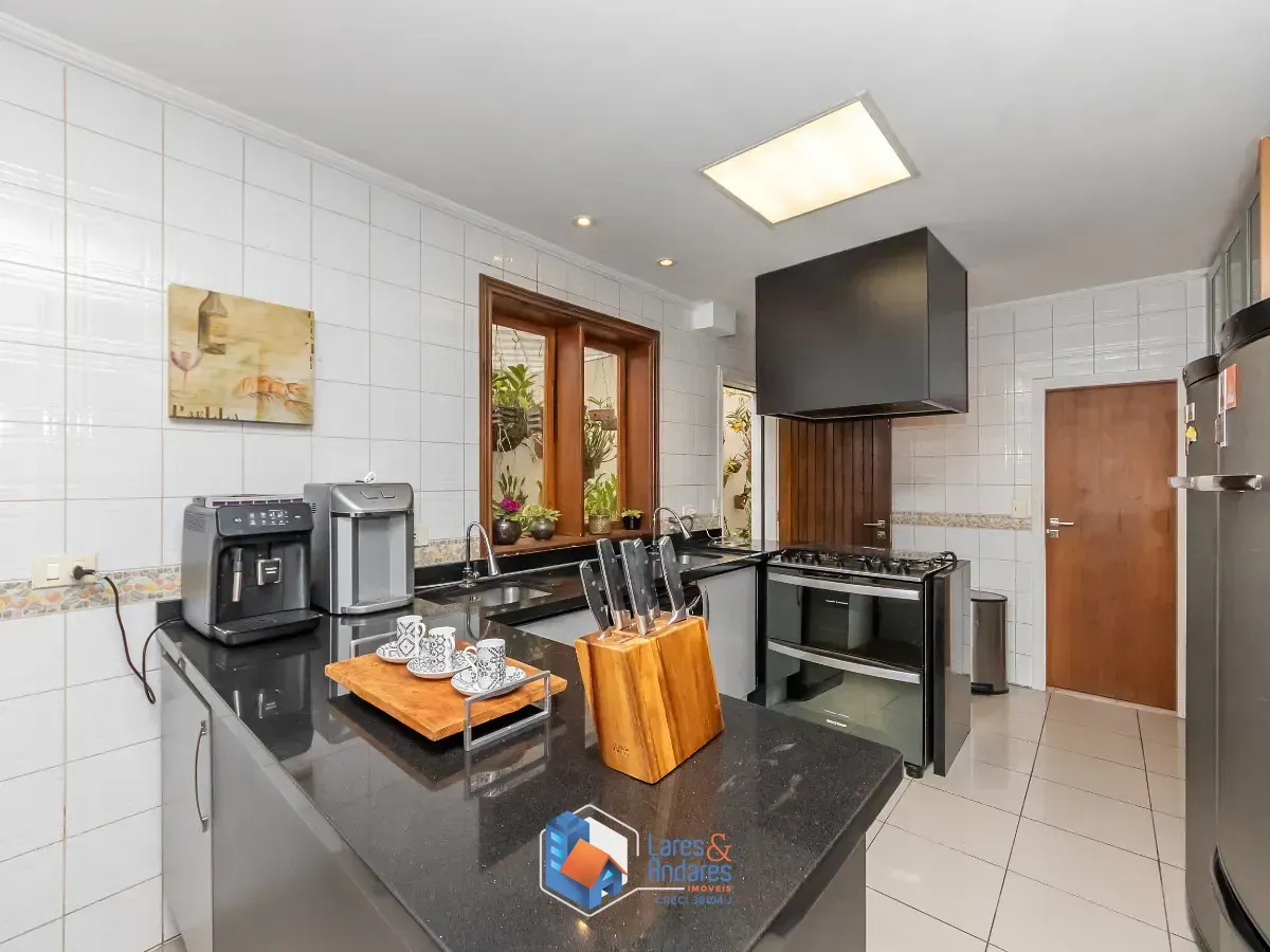 Imagem Casa no condomínio Condominio Vila Verde para venda com 5 quartos, sendo 4 suítes, 550m²