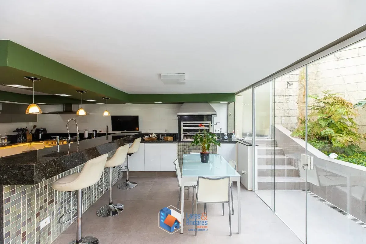 Imagem Casa para venda em Jardim Marajoara com 3 quartos, sendo 3 suítes, 600m²