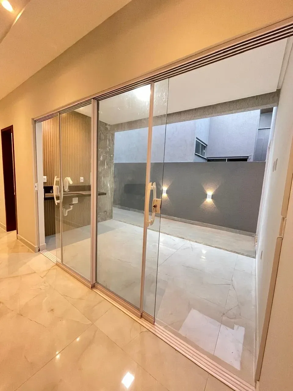 Imagem Casa de Condomínio com 3 Quartos à Venda, 200 metros em Cajupiranga - Parnamirim