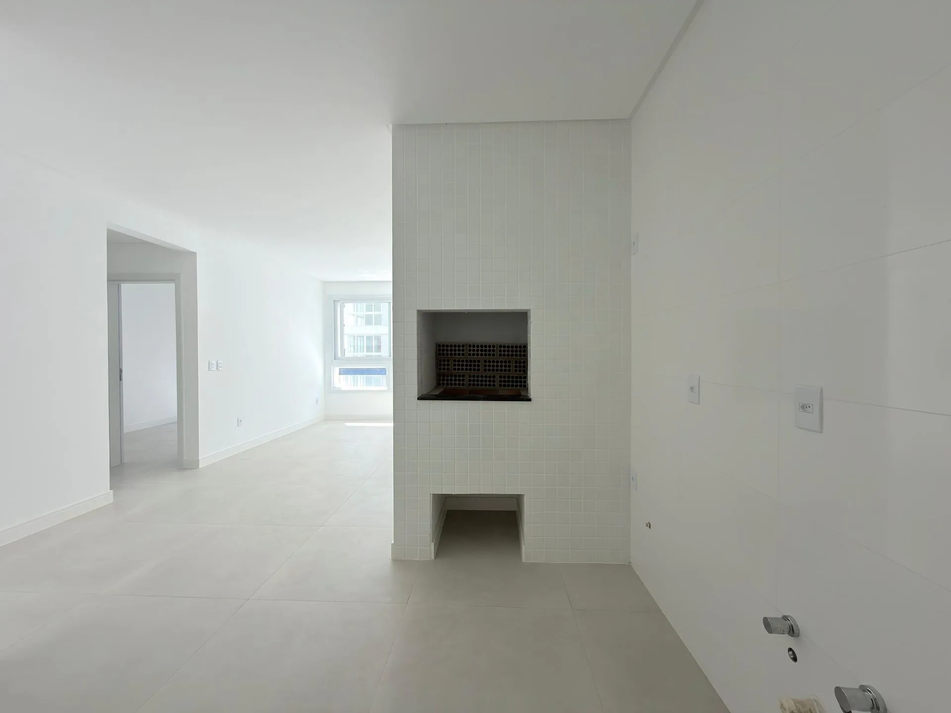 Imagem Apartamento à venda em Capão da Canoa, Zona Nova, com 1 quarto, 52,2m2