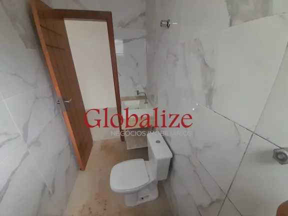 Imagem Casa Sobreposta Baixa com 3 dormitórios R$ 1.011.000,00 no bairro Embaré em Santos -SP