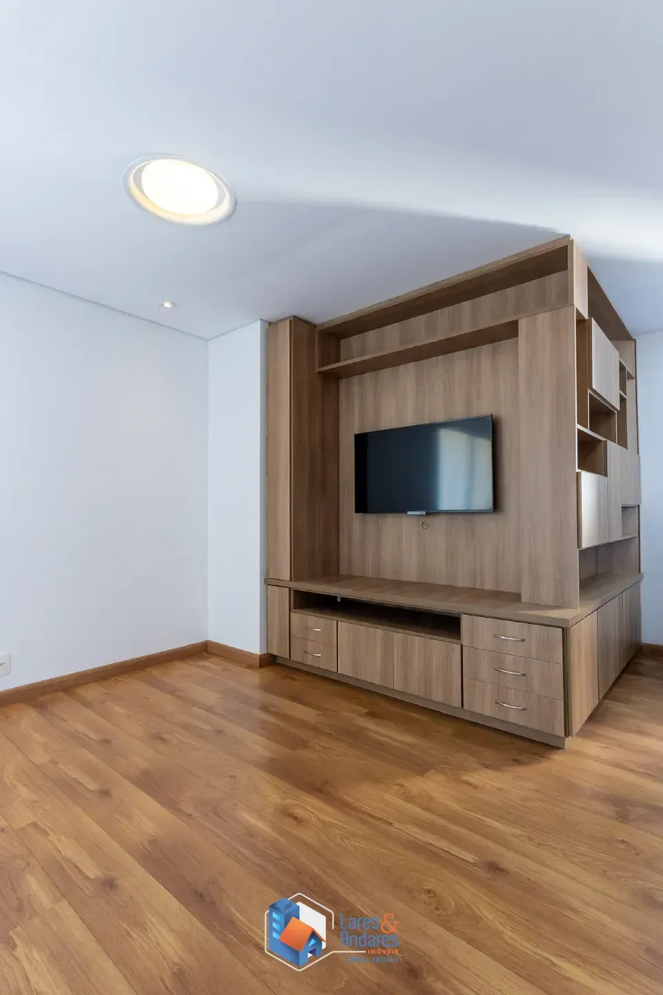 Imagem Duplex para venda em Vila Madalena com 1 quarto, sendo 1 suíte, 70m²