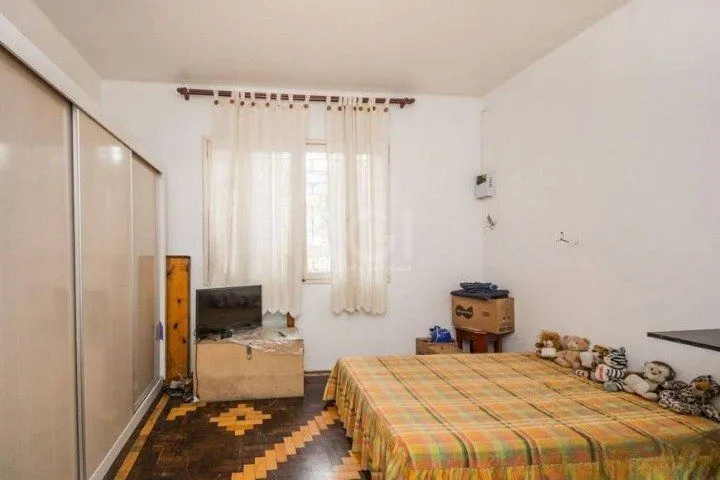 Imagem Casa para Venda - 290m², 3 dormitórios, 4 vagas - Santo Antonio
