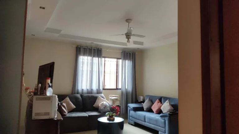 Imagem Casa para Venda em Maringá / PR no bairro Vila Morangueira