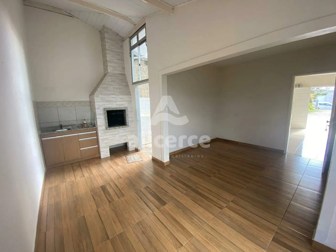 Imagem Casa à venda com 3 quartos 1 suíte, 174m² em Ponte do Imaruim Palhoça