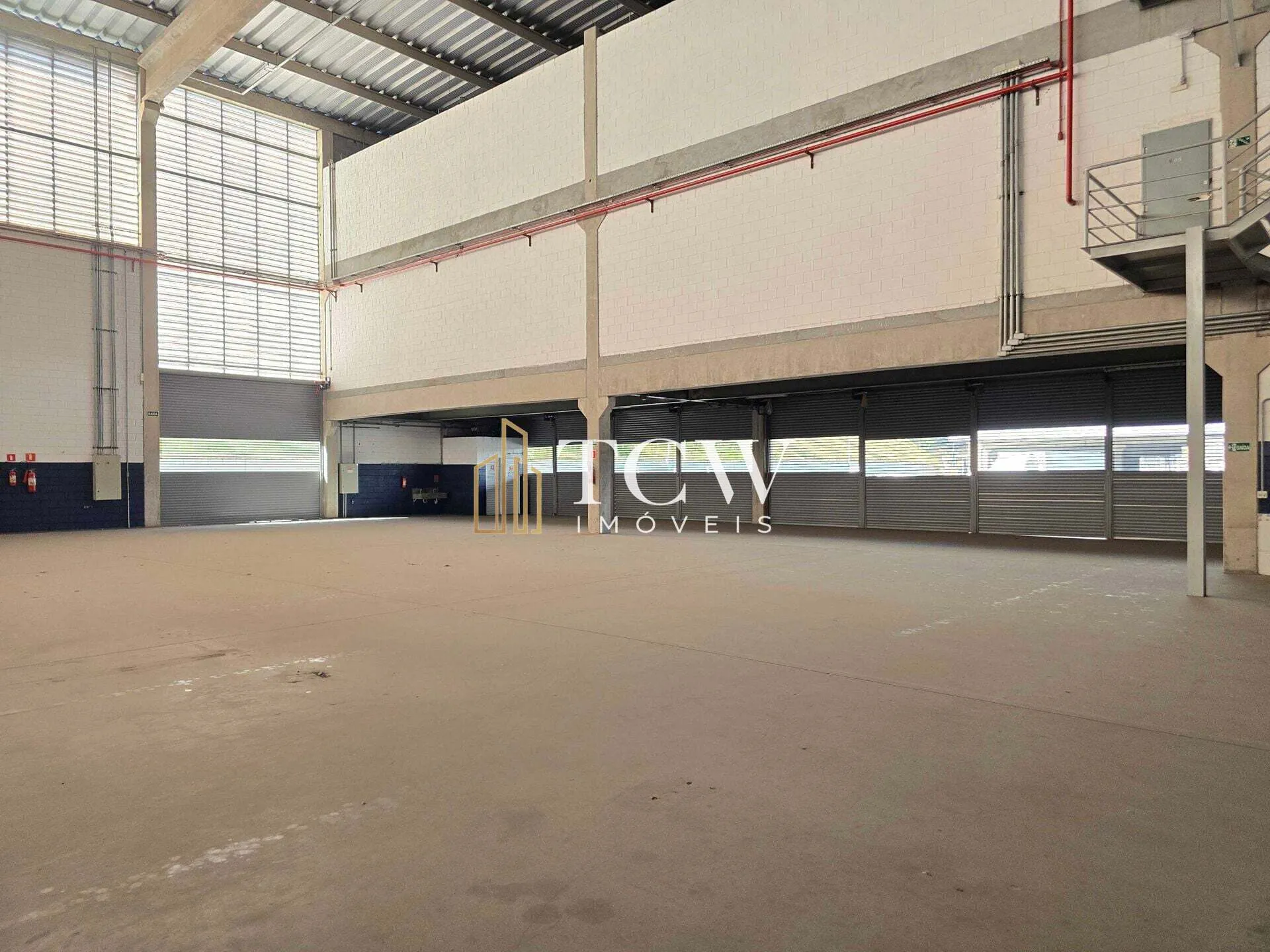 Imagem Galpão Logístico com 8 Docas para Locação em Guarulhos/SP | 5.000 m²